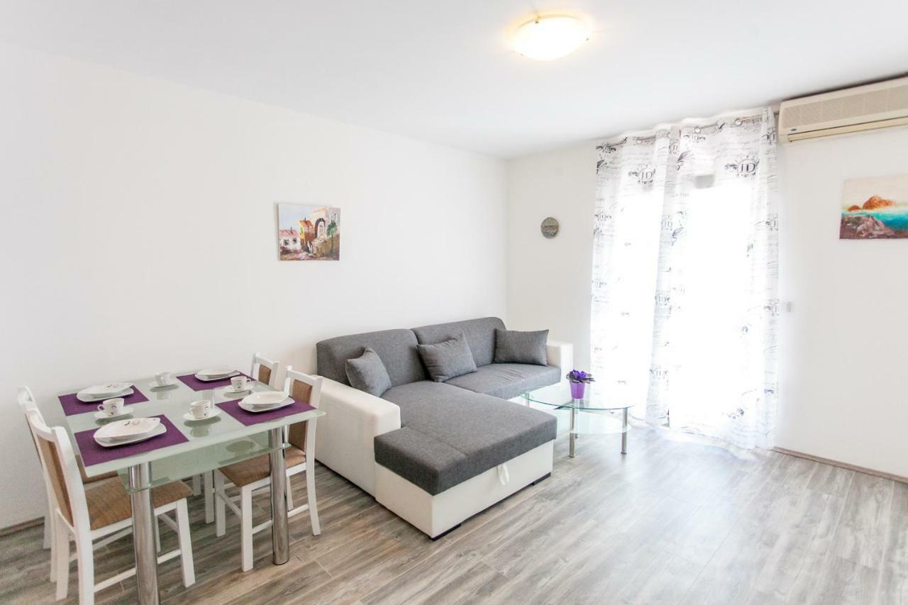Apartman Miami Podstrana Oda fotoğraf