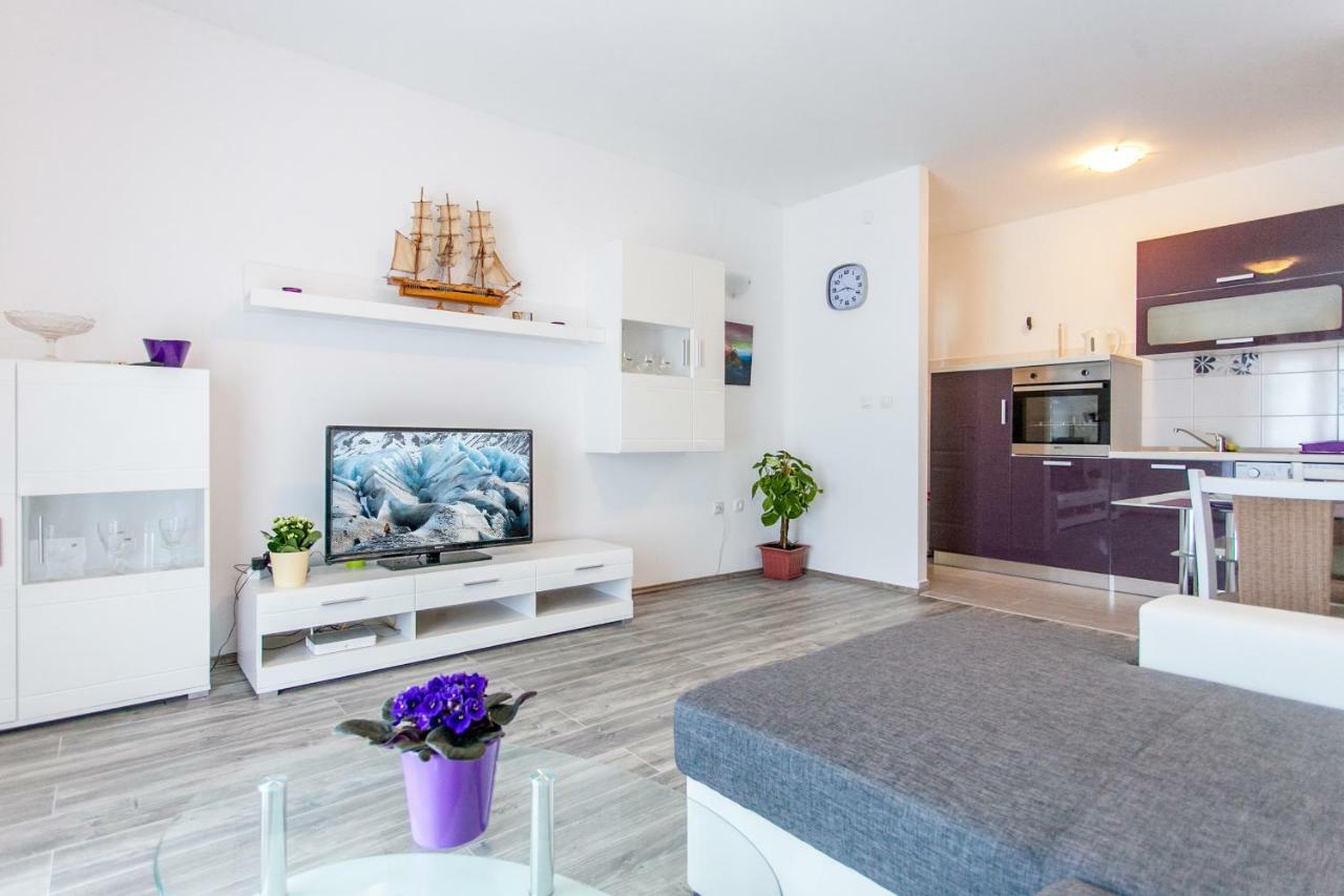 Apartman Miami Podstrana Oda fotoğraf